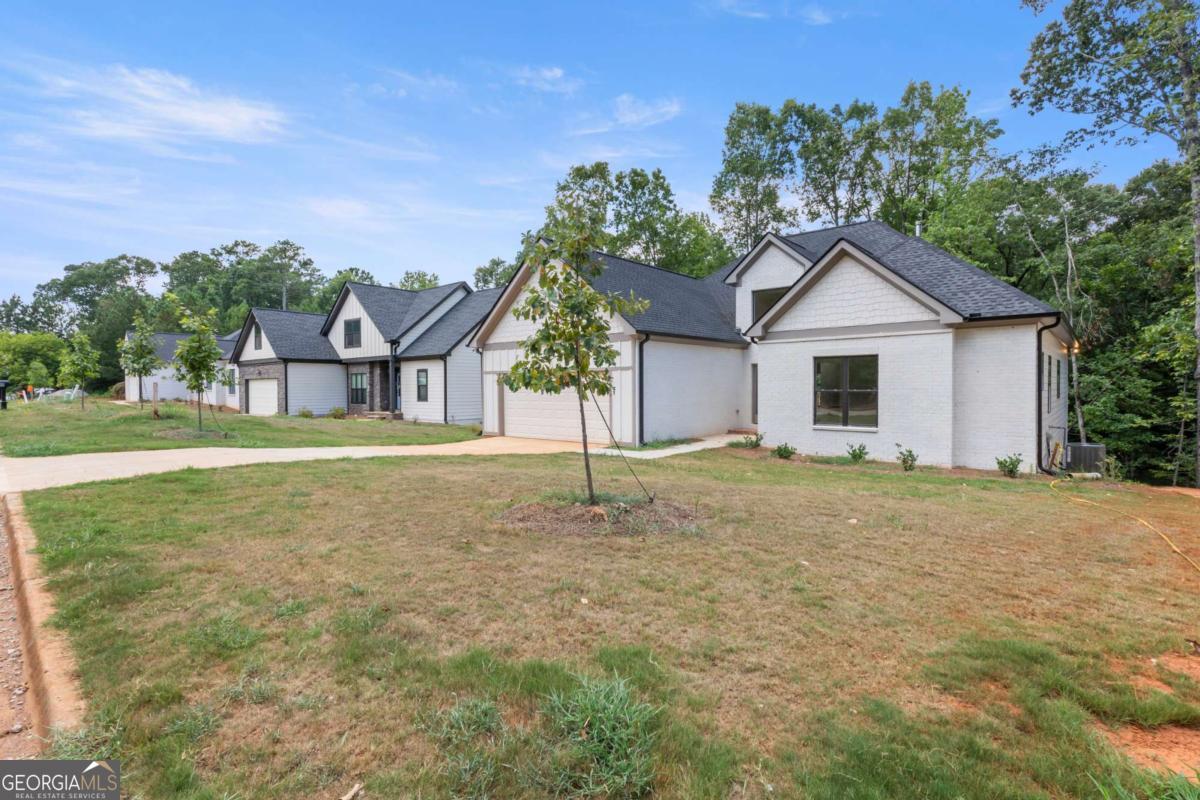 380 Ansley DR