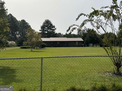 A home in Baxley