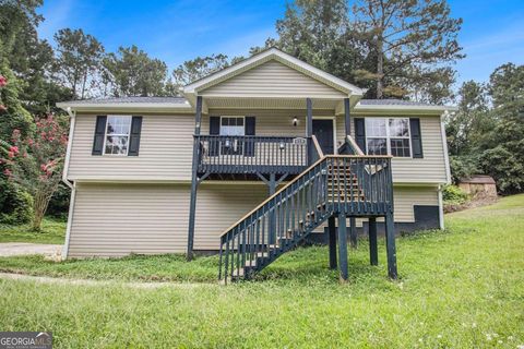 Photo of 870 Eagles Nest Circle, Carrollton, GA 30116 (MLS # 10581539)