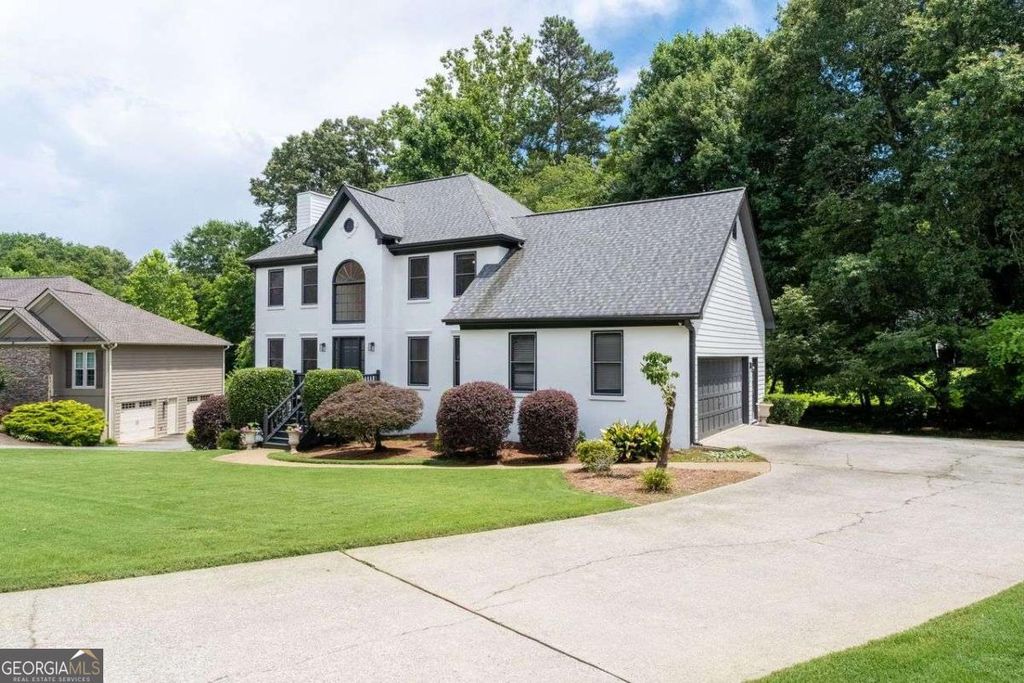 Photo of 3230 Mary Drive, Marietta, GA 30066 (MLS # 10792375)