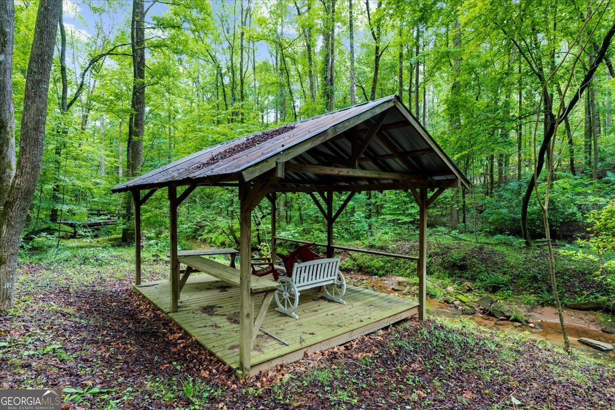 1731 Apple Pie Ridge RD