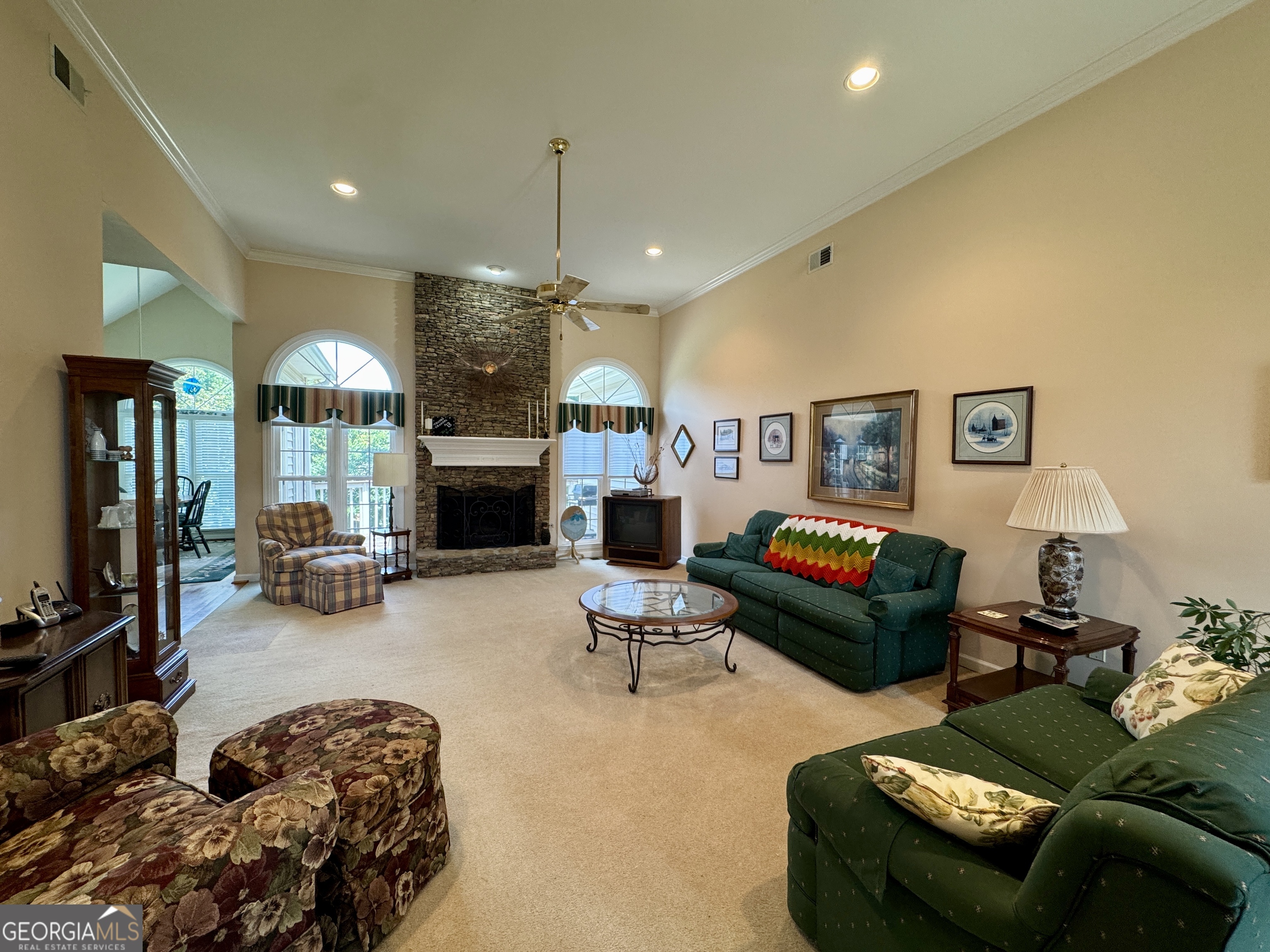 1255 Castle Pointe LN
