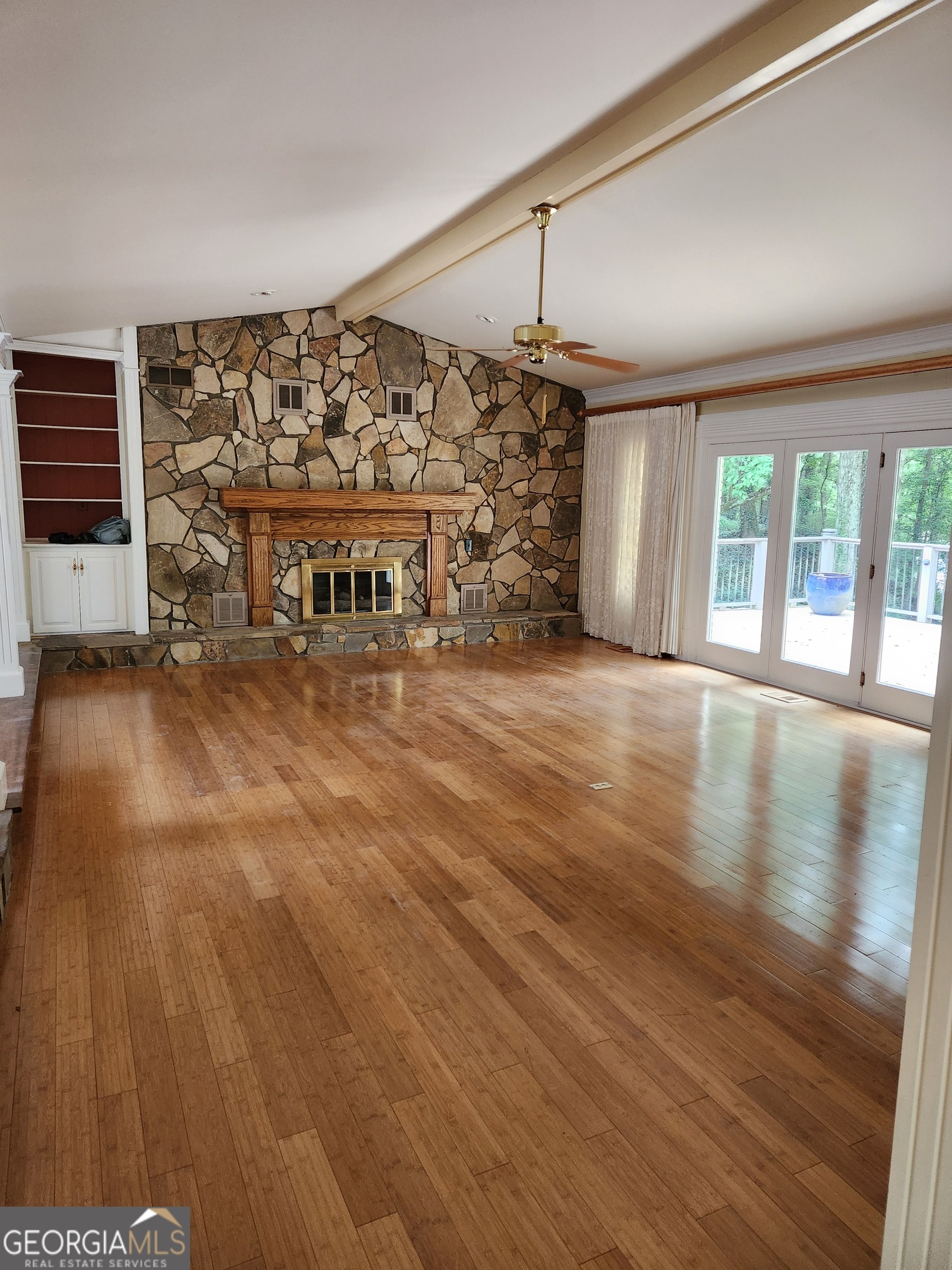 4370 LAUREL CIR SE