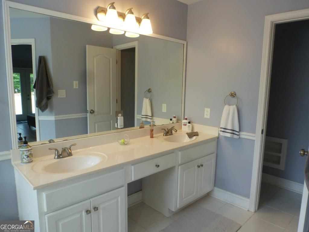 Dacula, Georgia 30019, United States, 3 Bedrooms Bedrooms, ,2 BathroomsBathrooms,Residential,Active,251750