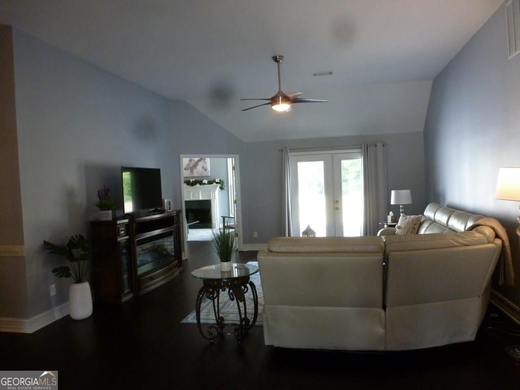 Dacula, Georgia 30019, United States, 3 Bedrooms Bedrooms, ,2 BathroomsBathrooms,Residential,Active,251750