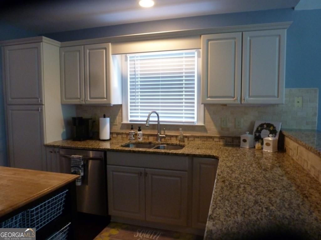 Dacula, Georgia 30019, United States, 3 Bedrooms Bedrooms, ,2 BathroomsBathrooms,Residential,Active,251750