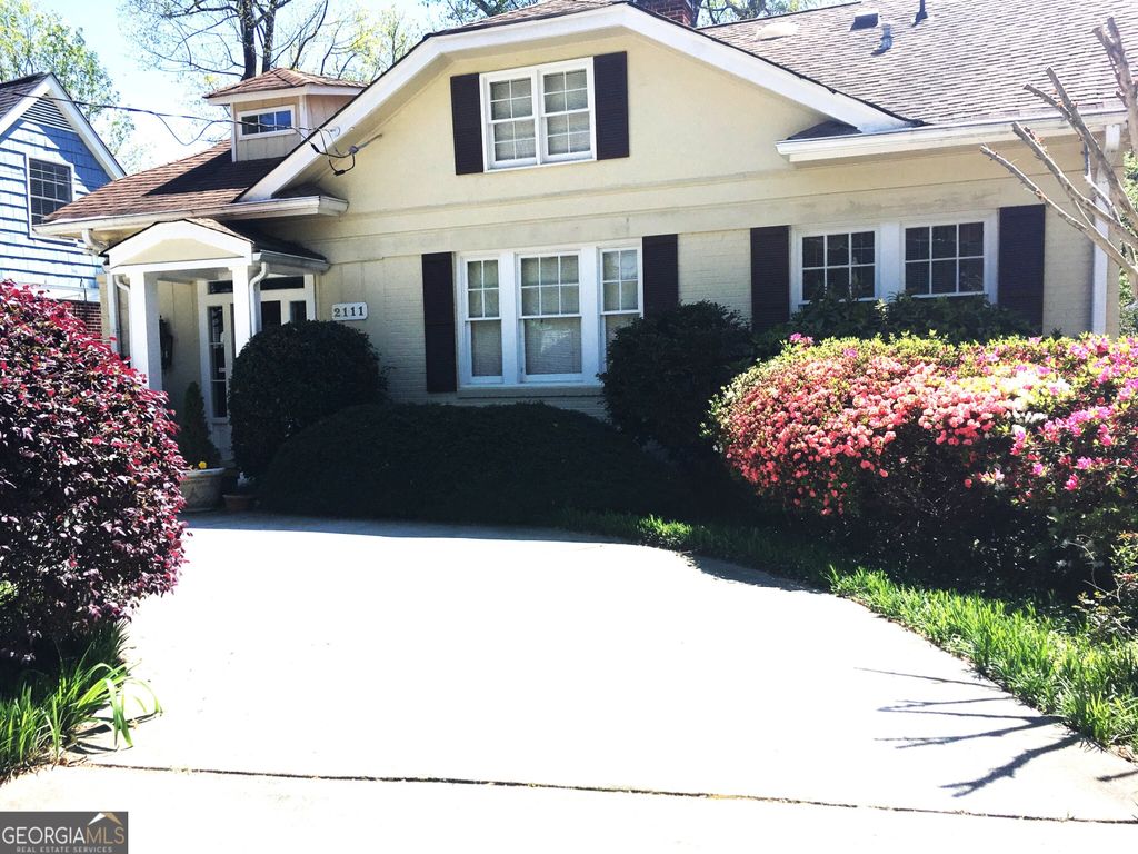 Photo of 2111 Fairhaven Circle NE #UPSTAIRS, Atlanta, GA 30305 (MLS # 10706085)