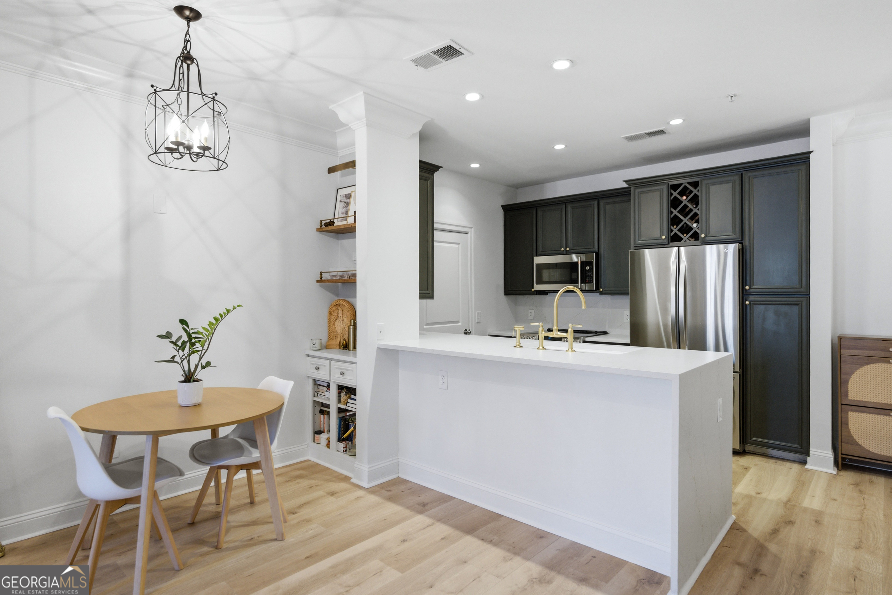 901 Abernathy RD NE 2130