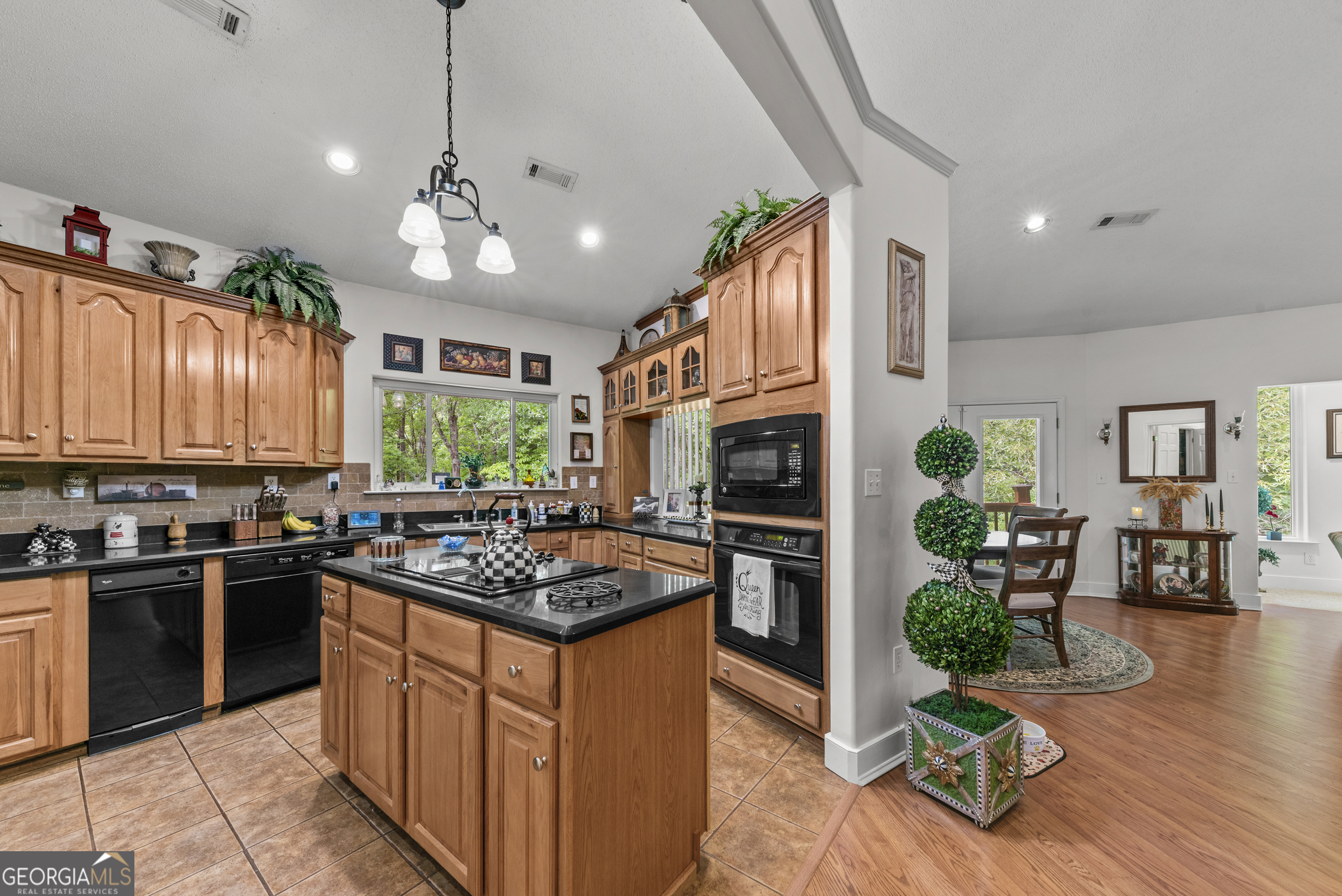 1170 Cedar Grove RD