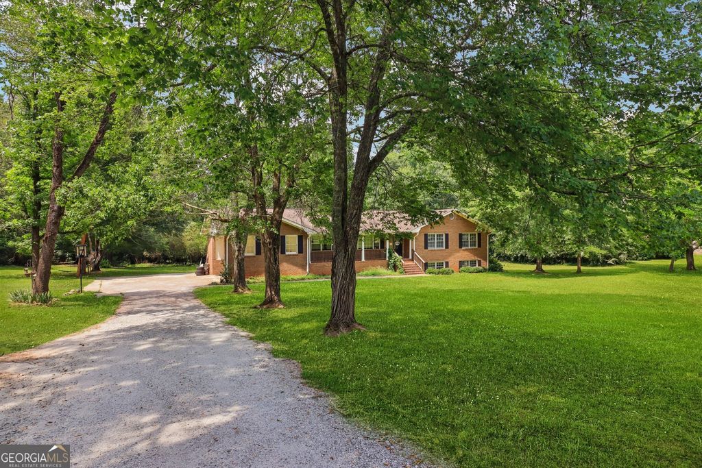 Photo of 508 E Boyd Road, Hogansville, GA 30230 (MLS # 10804337)