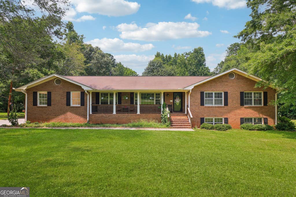 Photo of 508 E Boyd Road, Hogansville, GA 30230 (MLS # 10804337)