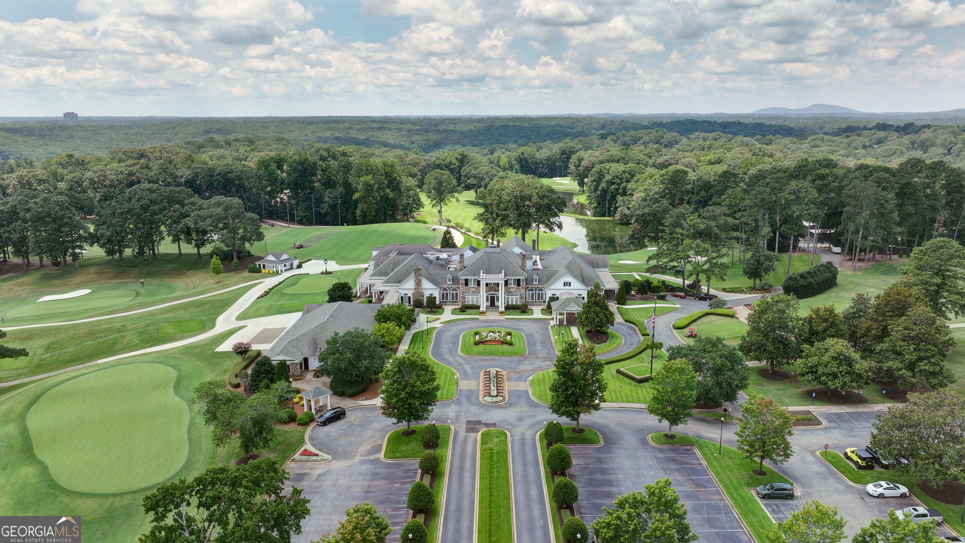 660 Atlanta Country Club DR SE