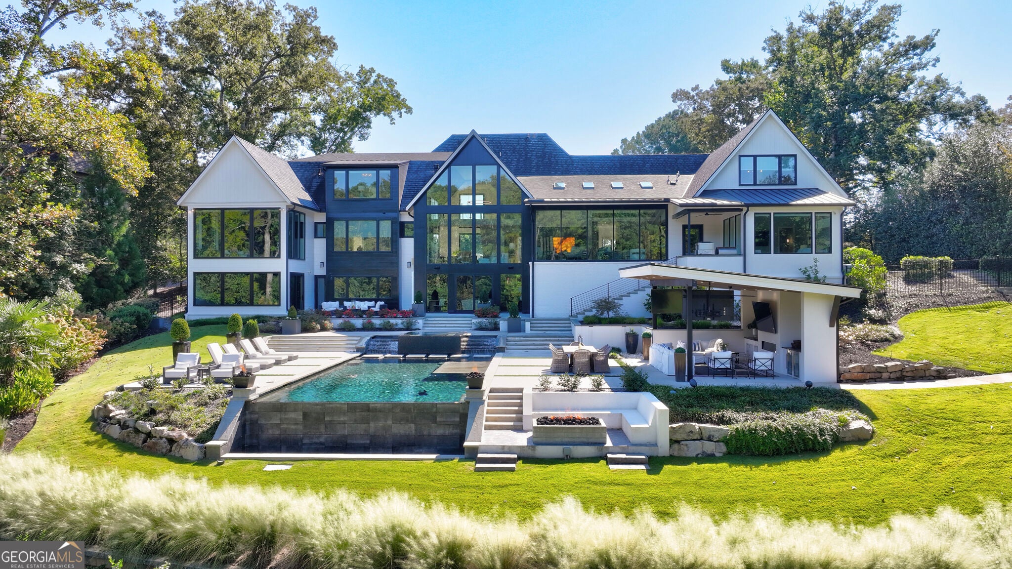 660 Atlanta Country Club DR SE