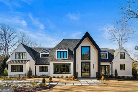 Photo for 660 Atlanta Country Club DR SE