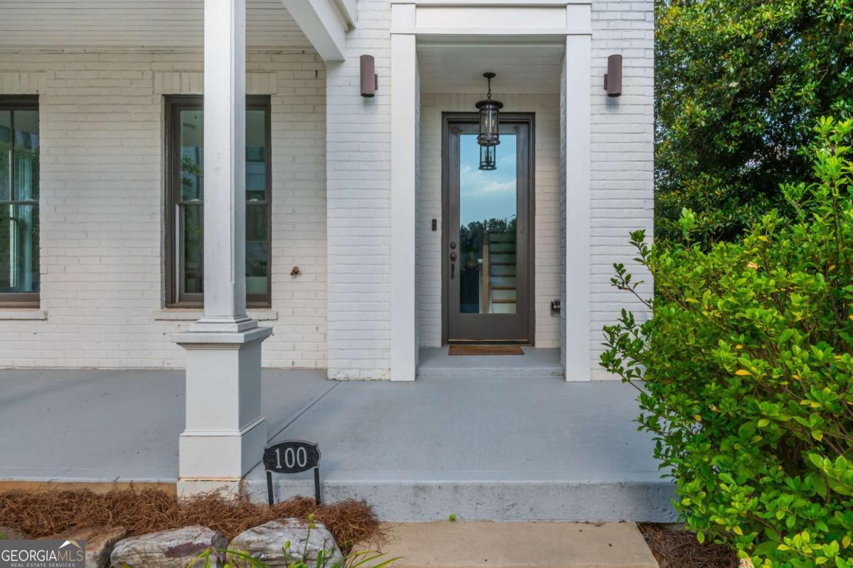 100 Villa Magnolia LN