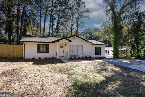Photo of 1508 Peachcrest Road, Decatur, GA 30032 (MLS # 10647092)