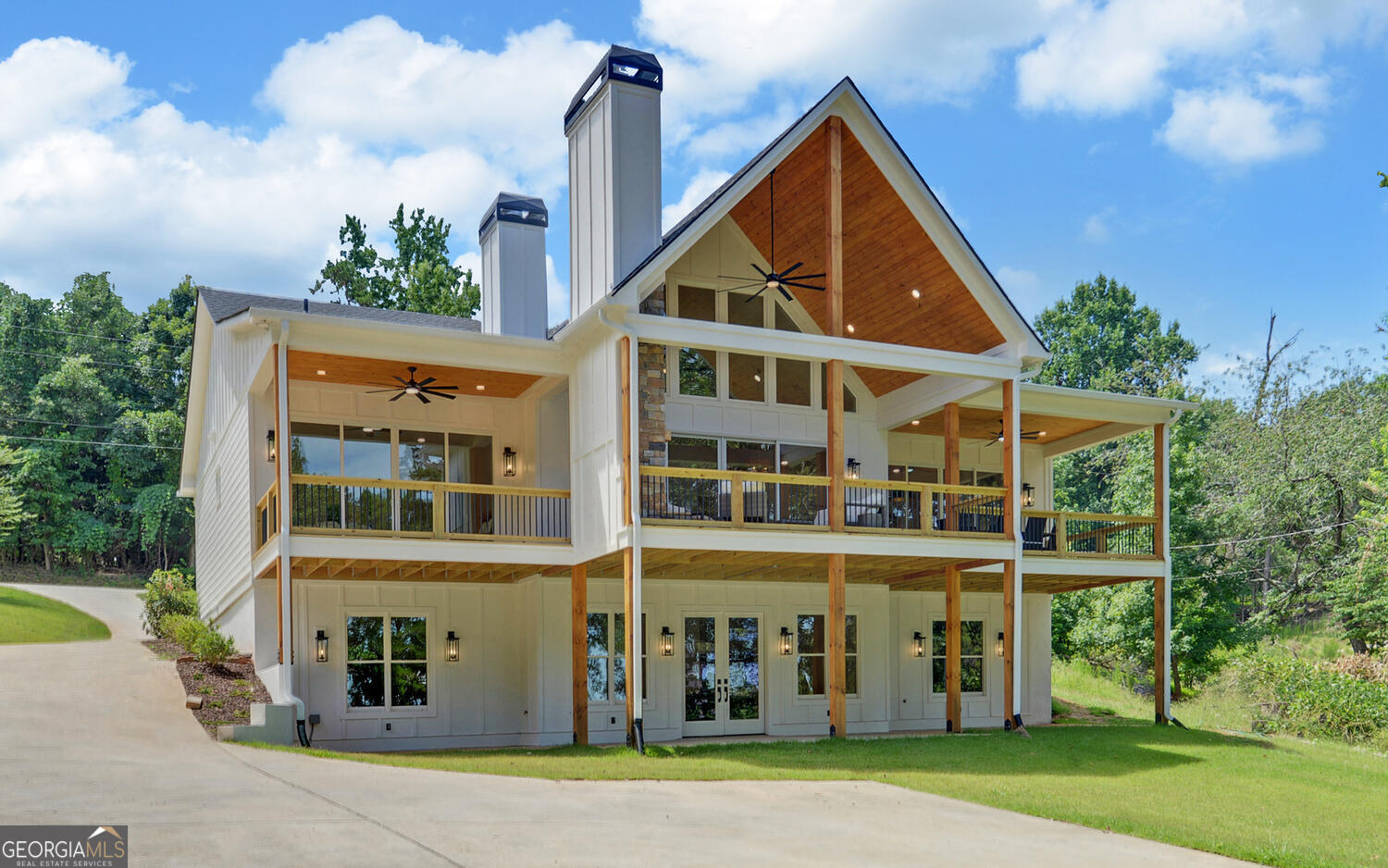 672 Tugaloo Heights CIR