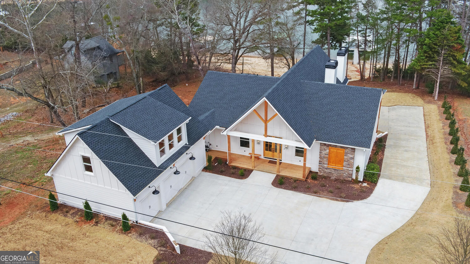 672 Tugaloo Heights CIR