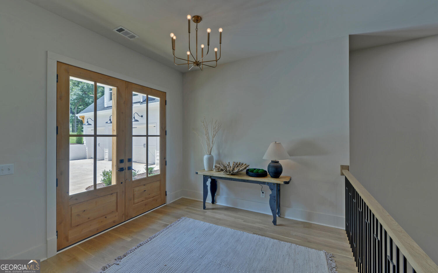672 Tugaloo Heights CIR