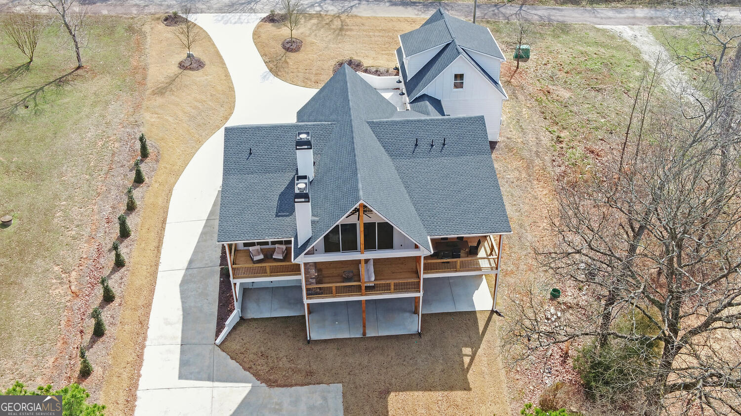 672 Tugaloo Heights CIR