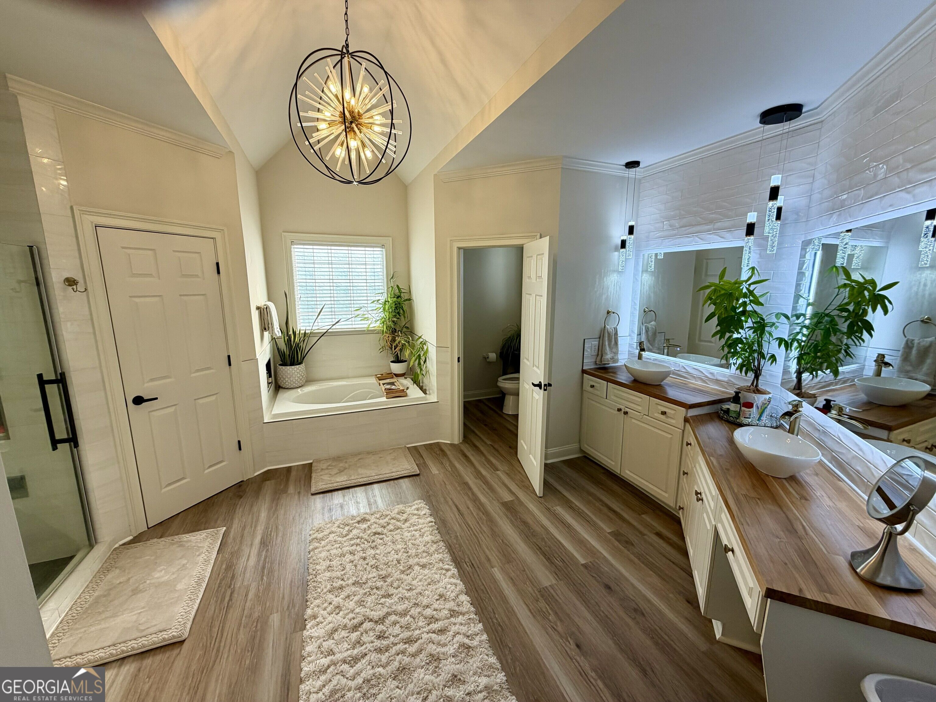 10 Highland Park DR
