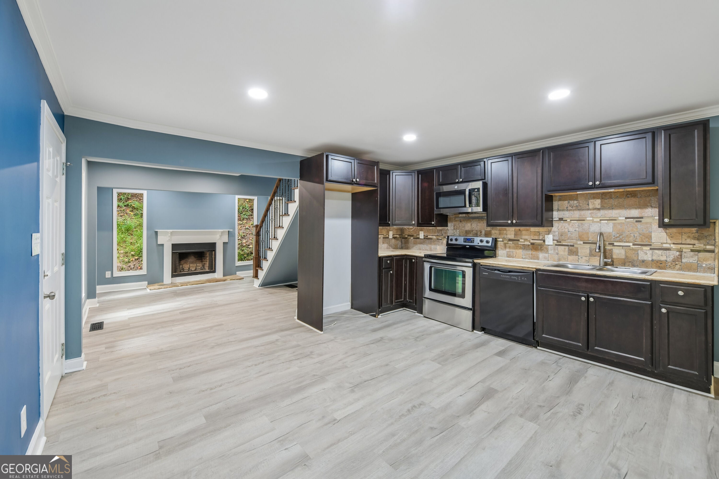 1370 Eaglecreek TRL