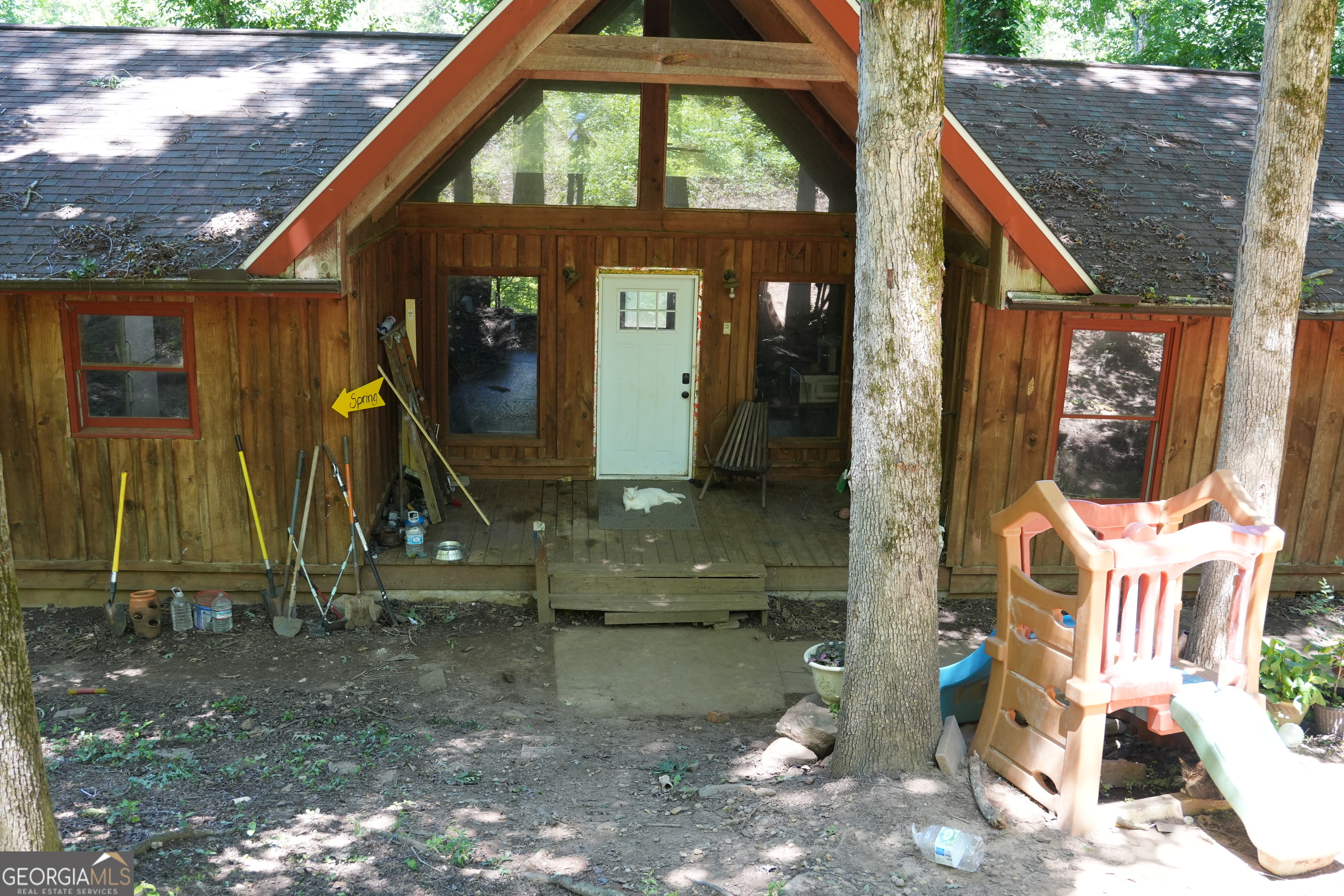 685 Rock Mills RD