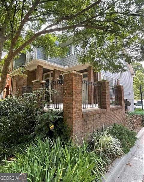 Photo of 554 Centennial Lane NW, Atlanta, GA 30313 (MLS # 10822895)