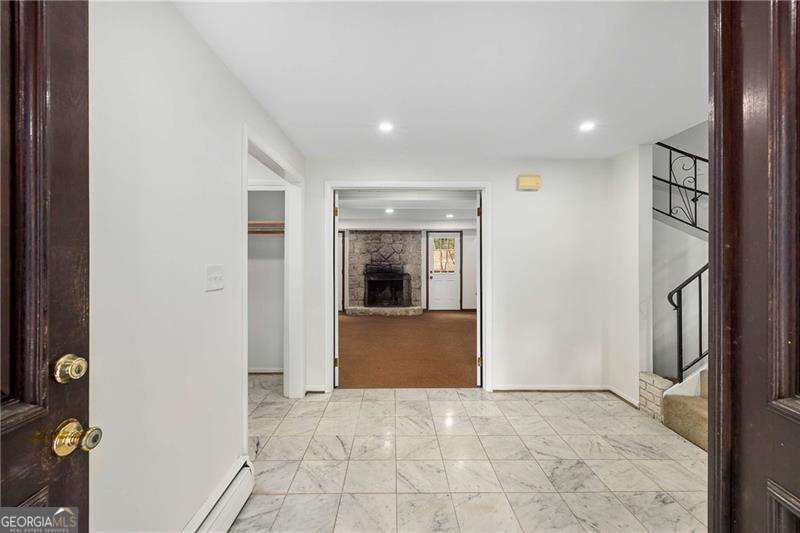 5685 Glen Errol RD NW