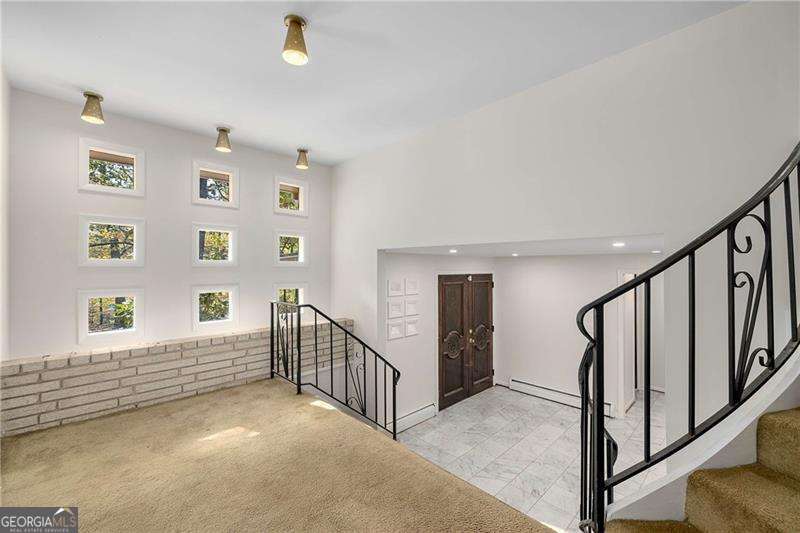 5685 Glen Errol RD NW