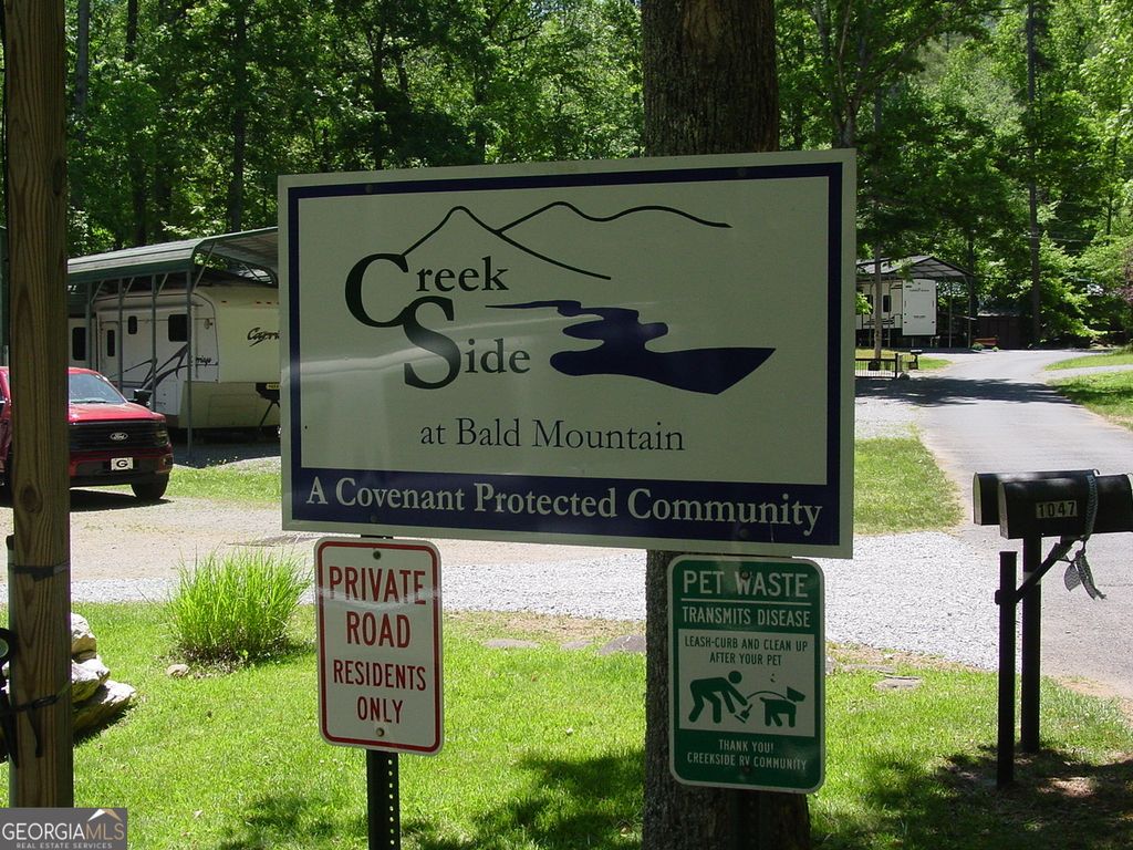 Photo of 1047 Creekside Drive, Hiawassee, GA 30546 (MLS # 10766946)