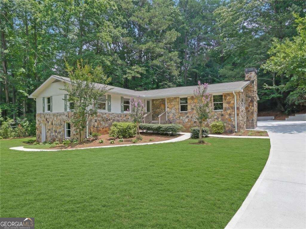 Photo of 2270 Addison Road NE, Marietta, GA 30066 (MLS # 10851413)