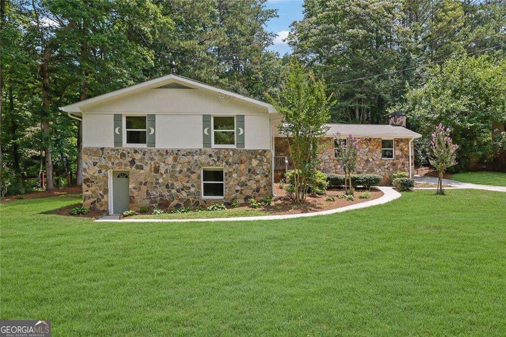 Photo of 2270 Addison Road NE, Marietta, GA 30066 (MLS # 10851413)