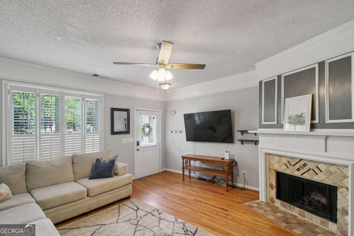 245 Buckland DR