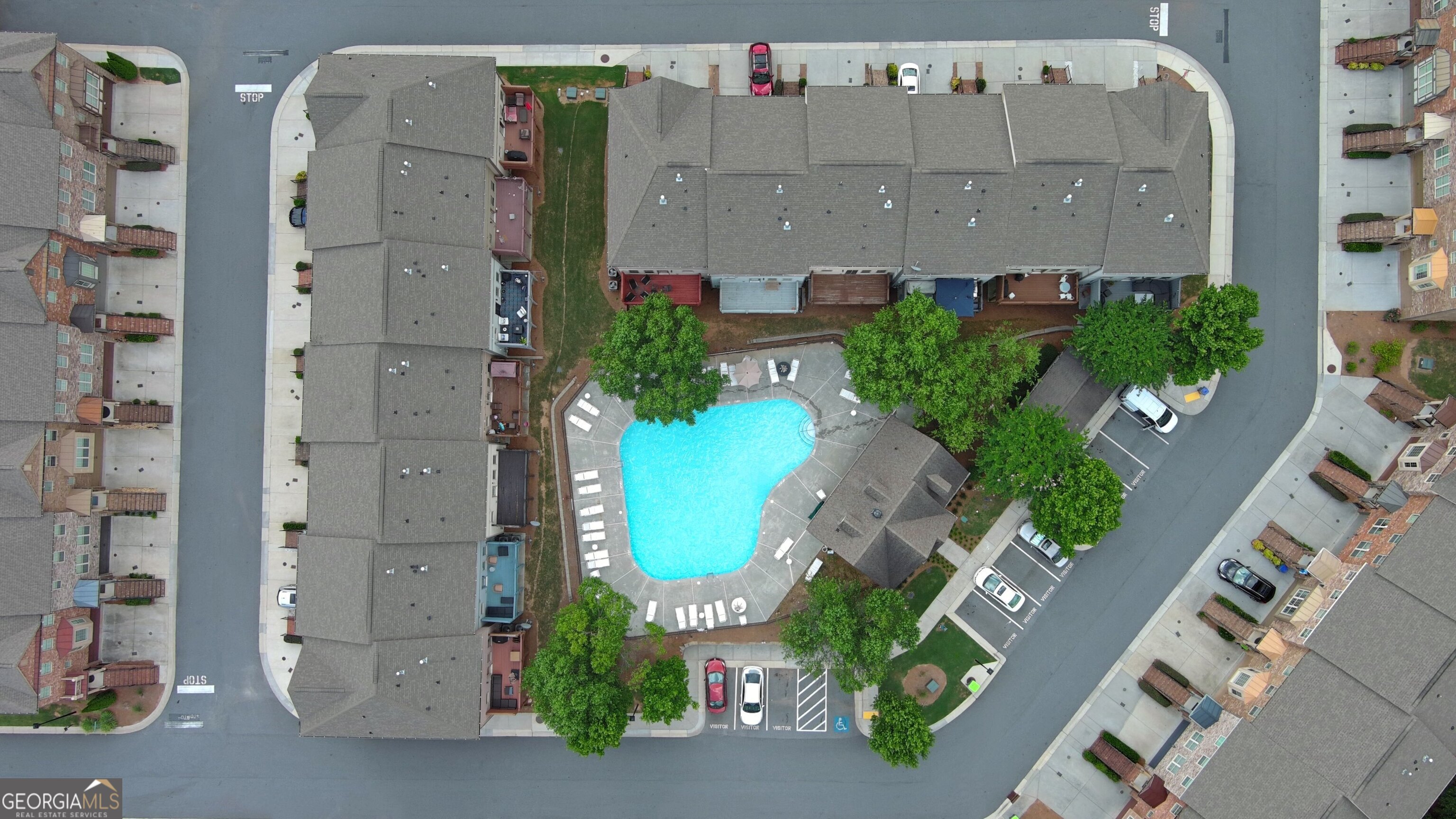The Oaks at Powers Ferry - Residential