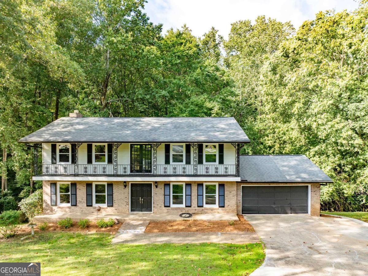 546 Woodland DR