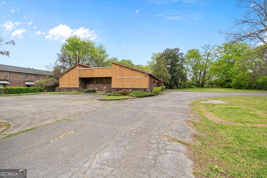 Photo of 812 S Main Street, Cedartown, GA 30125 (MLS # 10721938)