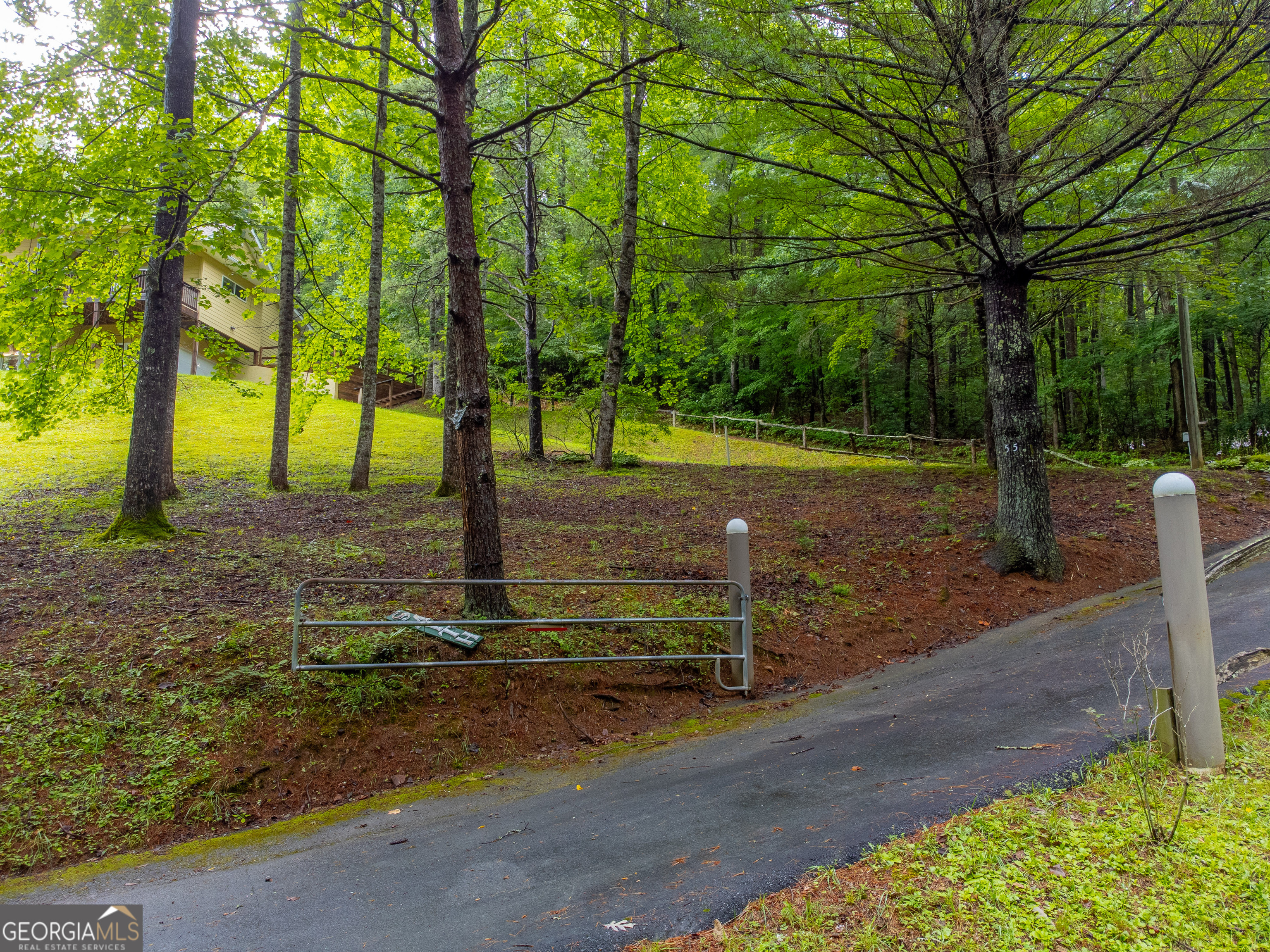 55 Cool Spring LN