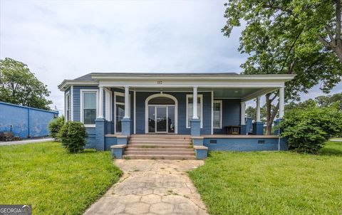 102 E Johnston ST Forsyth GA 31029