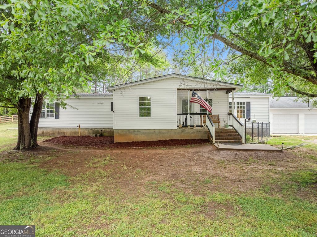 Photo of 1533 Scenic Drive, Toccoa, GA 30577 (MLS # 10754480)