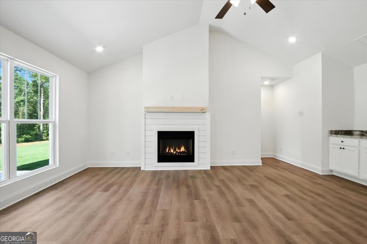204 Rachel LN