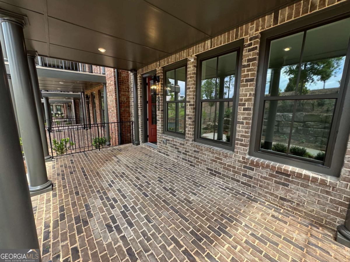 445 Chiswick CIR 20