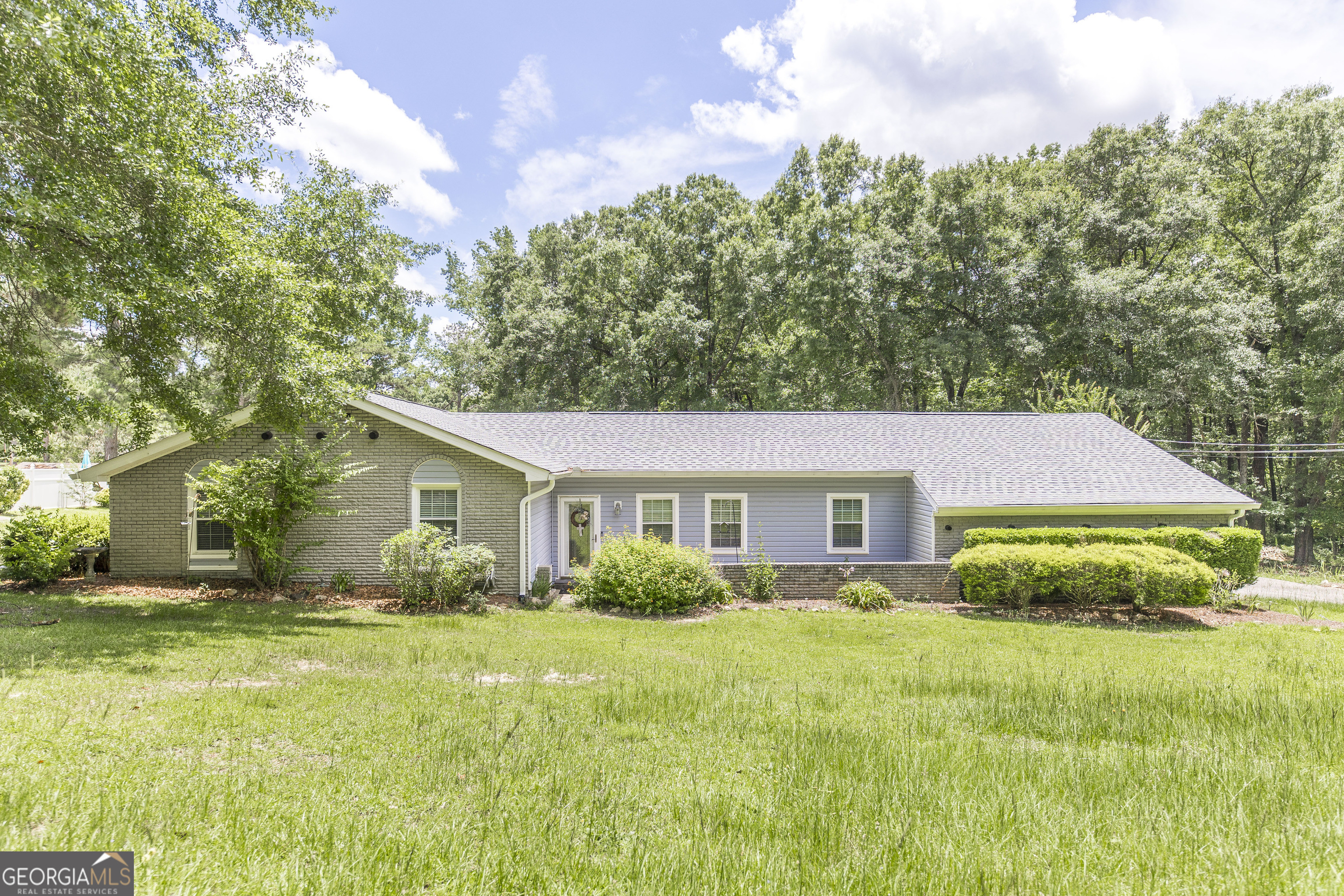 5828 Green Hill DR