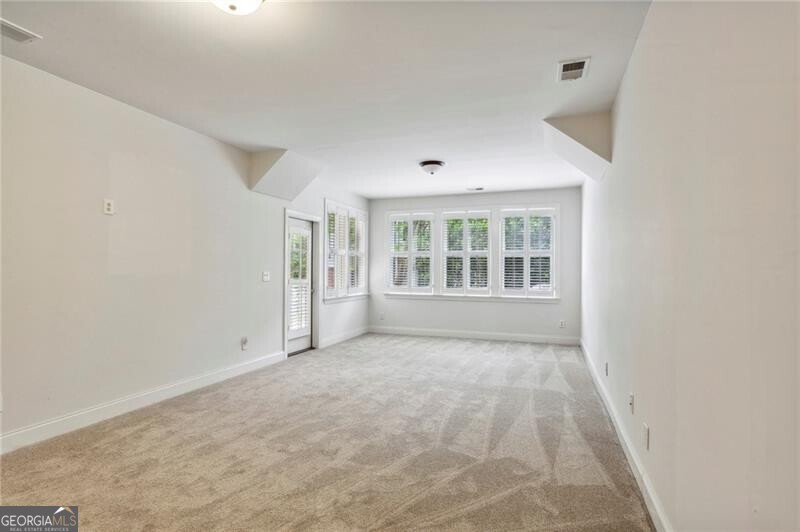 Atlanta, Georgia 30339, United States, 3 Bedrooms Bedrooms, ,4 BathroomsBathrooms,Residential,Active,19656