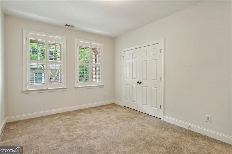 Atlanta, Georgia 30339, United States, 3 Bedrooms Bedrooms, ,4 BathroomsBathrooms,Residential,Active,19656