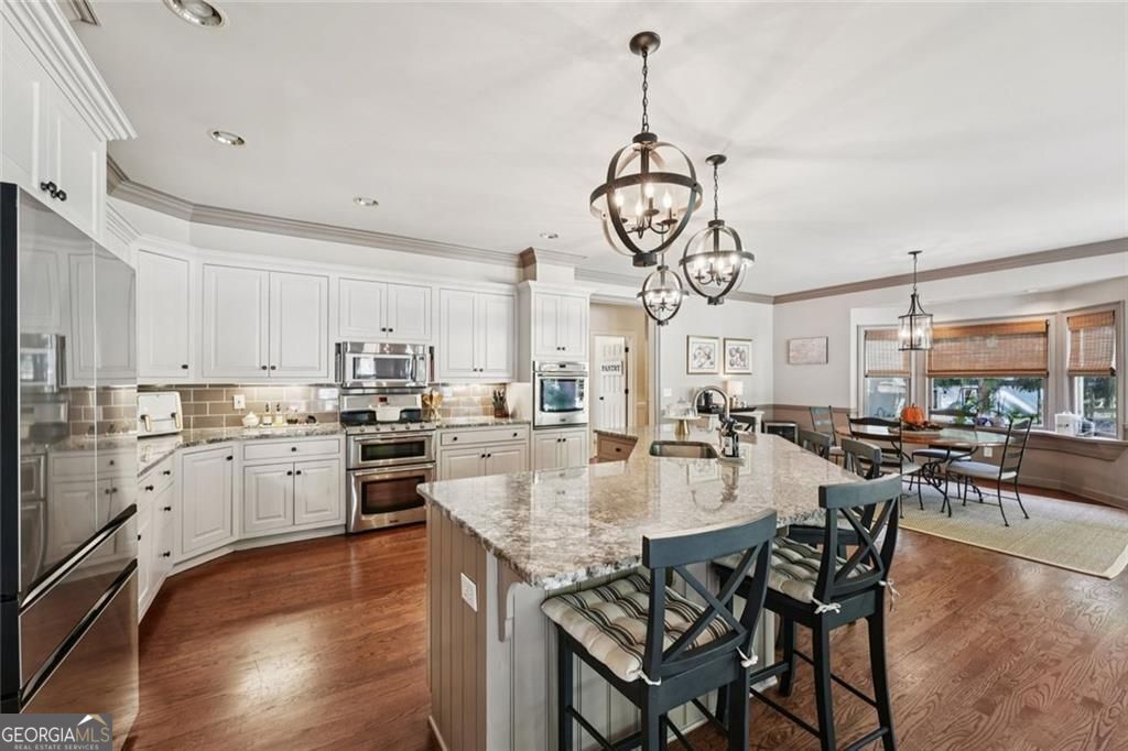 POLO GOLF AND COUNTRY CLUB - Residential