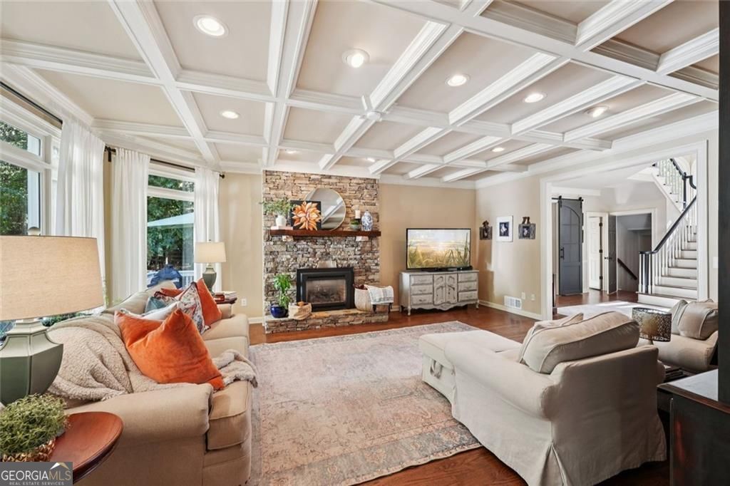 POLO GOLF AND COUNTRY CLUB - Residential