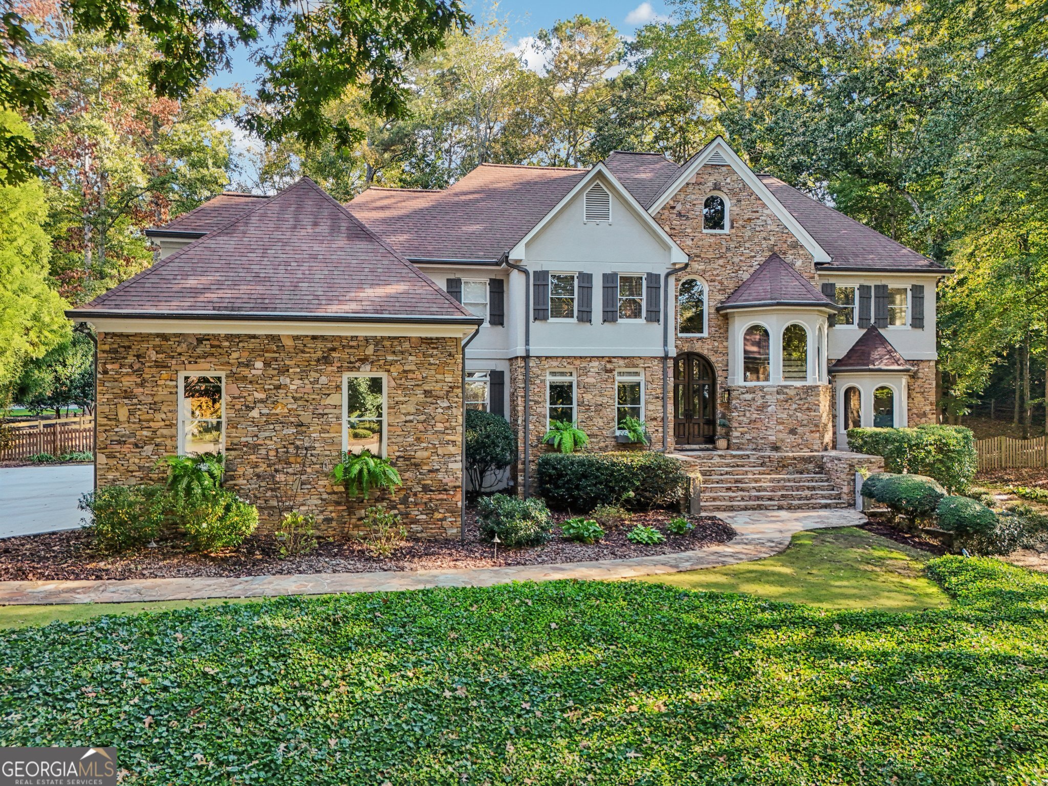 POLO GOLF AND COUNTRY CLUB - Residential