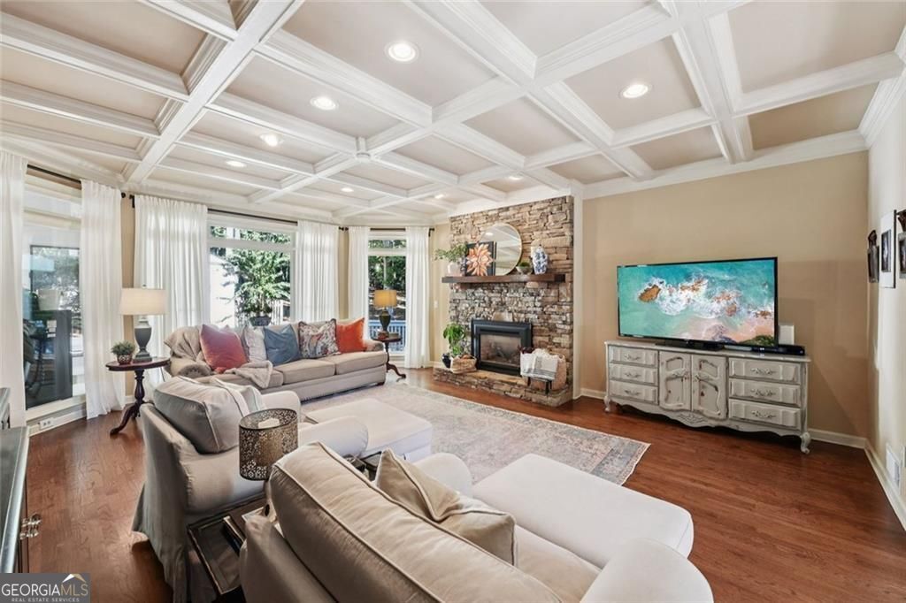 POLO GOLF AND COUNTRY CLUB - Residential