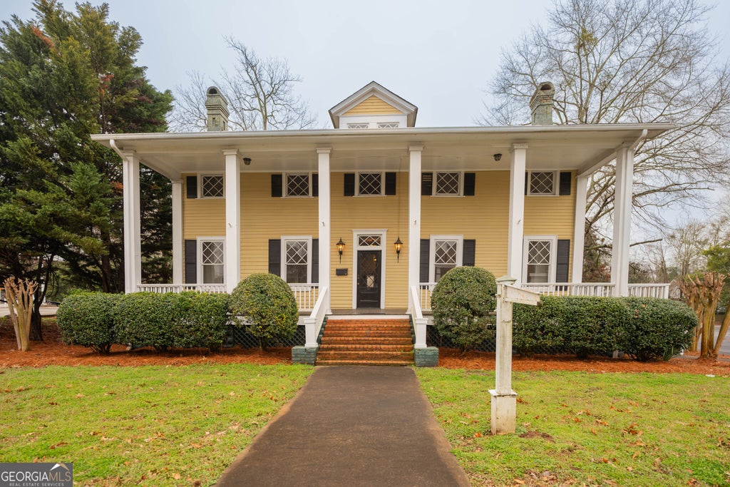 Photo of 270 S Main Street, Madison, GA 30650 (MLS # 10879457)